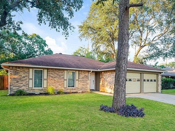2nd image of 13430 Piney Oaks Dr