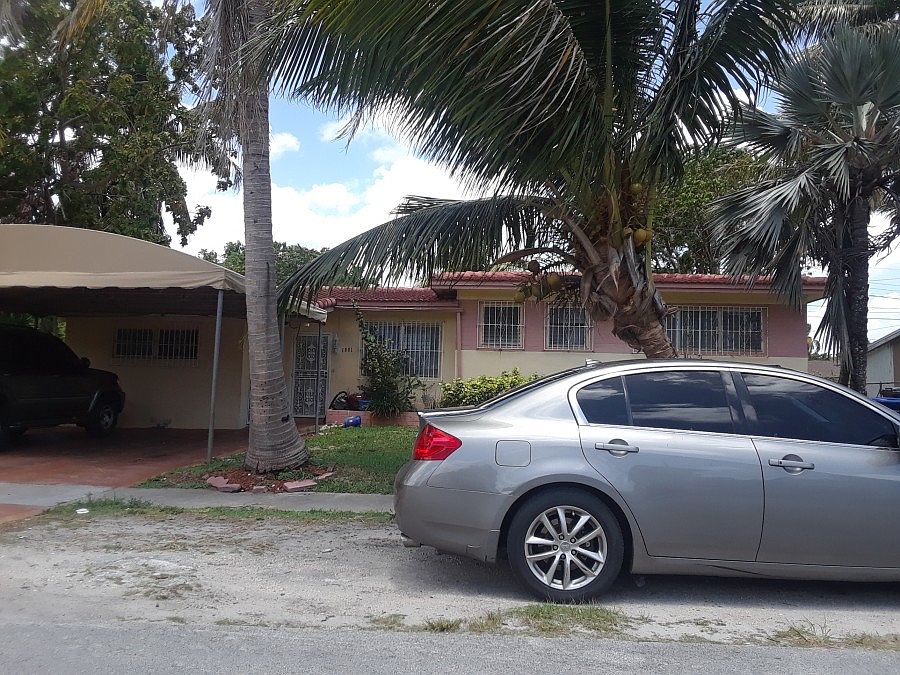 1st image of 1081 NE 160th St