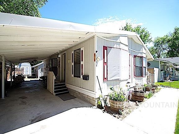 4th image of 1386 W 3rd St