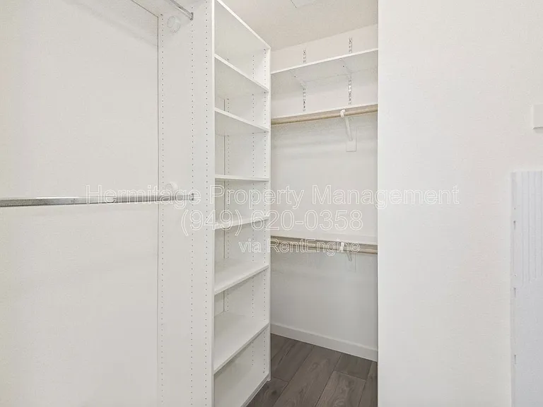 341 Magnet — Photo 23