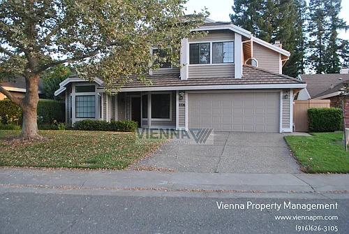 2226 Fort Point Dr Photo 1