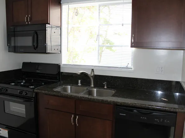6236 La Mirada Ave APT 3, Los Angeles, CA 90038
