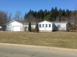 169 N 5th St, Cedar Springs, MI
