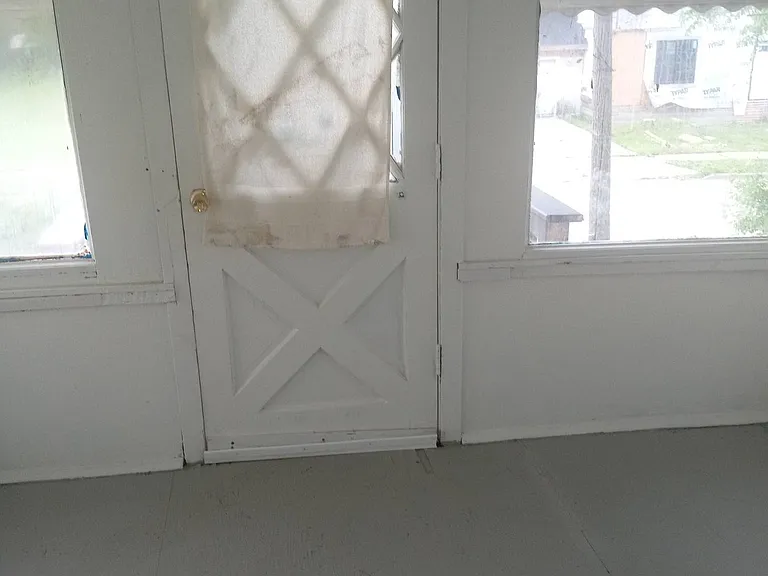 442 Central Ave — Photo 4
