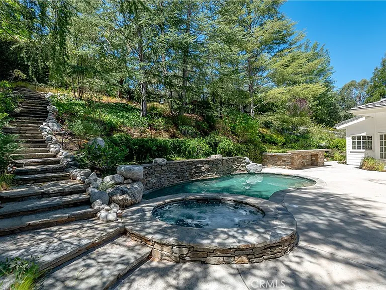 24612 Wingfield Rd — Photo 31