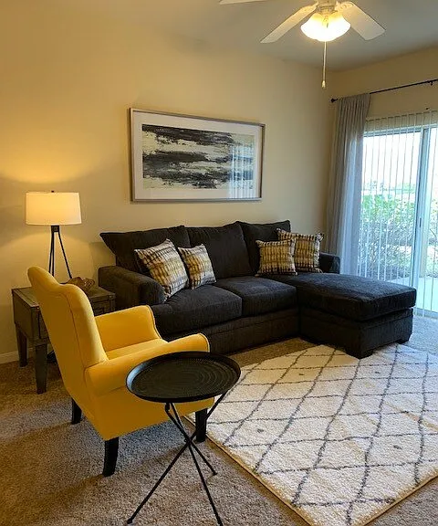 Muriel Crossing Apartments — Photo 4