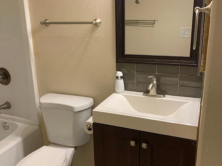 7134 W Becker Ln — Photo 11