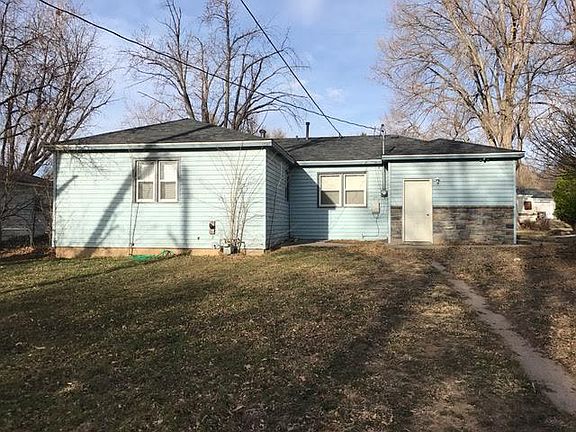 2nd image of 2416 15th Avenue Ct