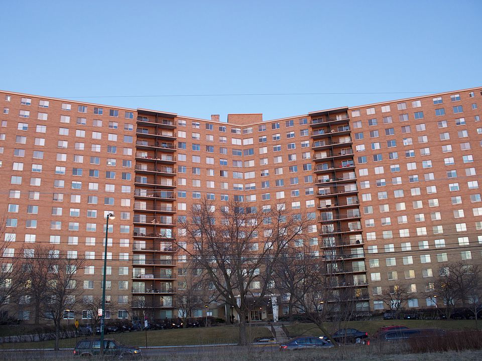 1st image of 7033 N Kedzie Ave APT 1204