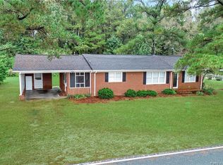 222 Stockyard Rd, Lillington, NC 27546