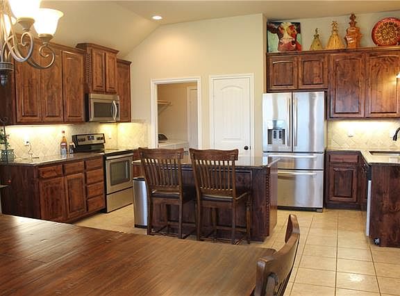 2nd image of 112 Portales Dr