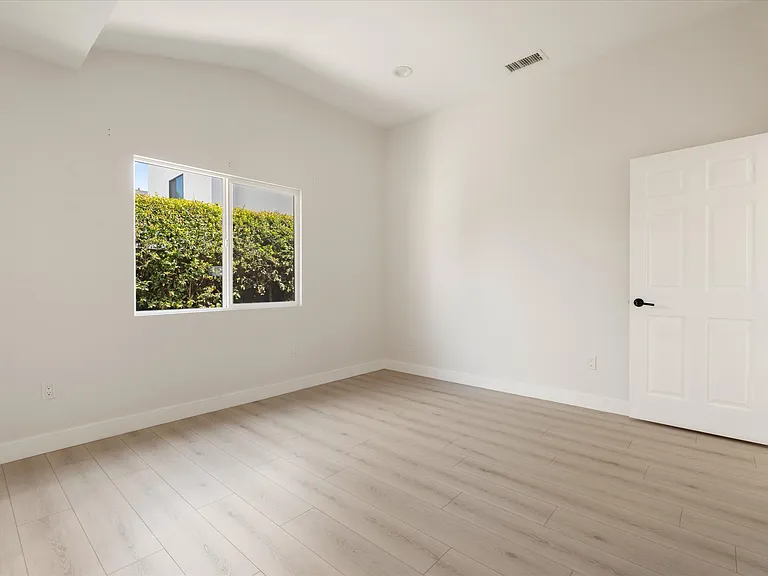 1207 N Kingsley Dr #1207 — Photo 15