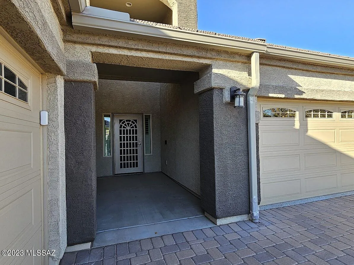 4 bed, 3.0 bath, 2534 sqft, $2,395 — Photo 4