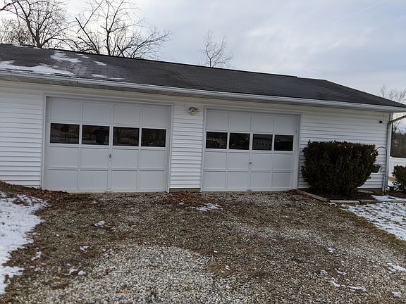 3rd image of 186 Orchard Dr