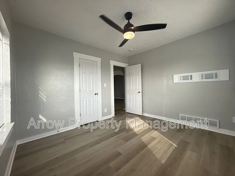 723 Ella St #C3 — Photo 10