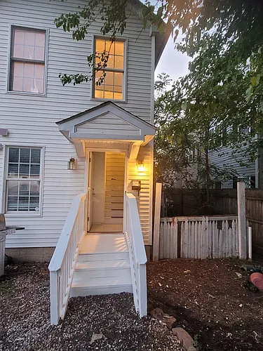 109 Burck St Photo 1