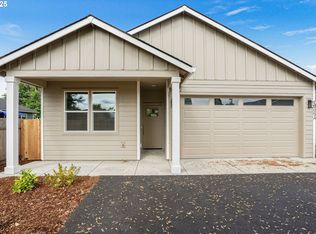 1505 N A 2nd St, Silverton, OR