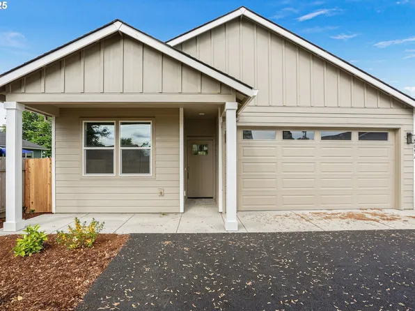 1505 N A 2nd St, Silverton, OR 97381