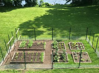 39 Saddle Rock Rd, Danbury, CT 06811