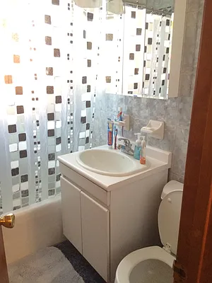 Rented by A Class Realty Long Island City LLC | media 21