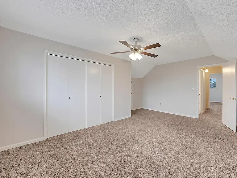 2297 N Polk St — Photo 30