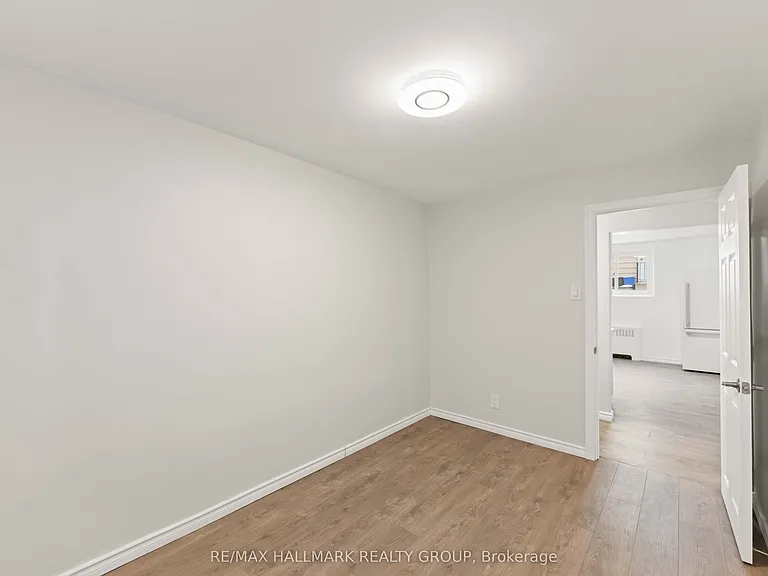 6876 Notre Dame St #B — Photo 24