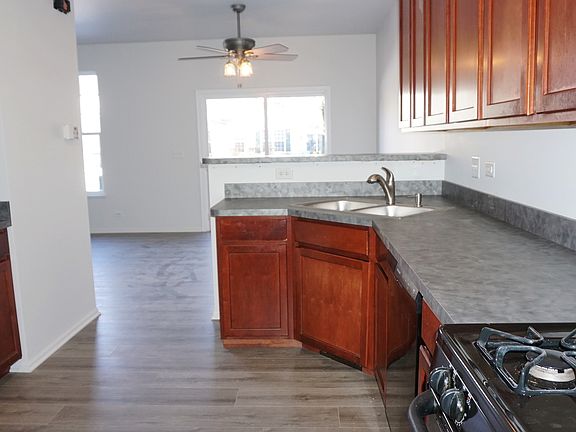 3rd image of 3042 Troon Dr