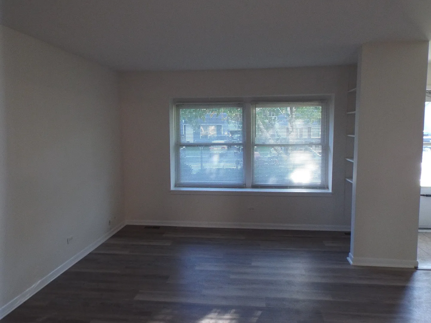 3 bed, 1225 sqft, $1,995 — Photo 3