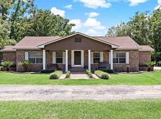 178 County Road 754, Buna, TX 77612