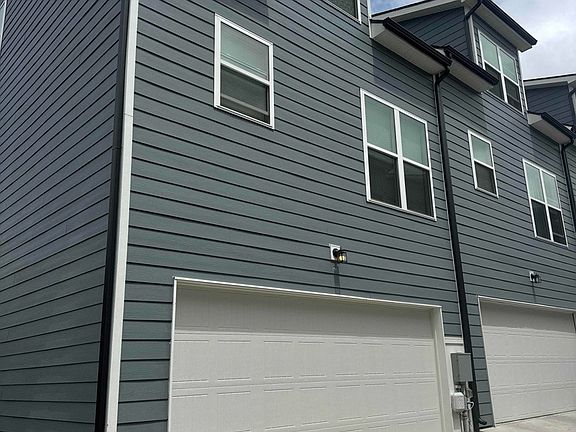 4th image of 620 China Grove Aly