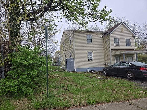 3rd image of 709 58th Ave
