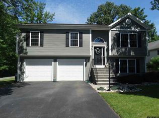 201 N Alandale Ave, Schenectady, NY 12304