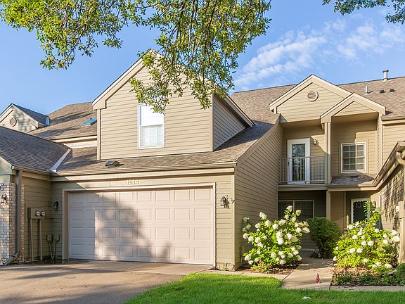 2nd image of 1614 Rosehill Cir