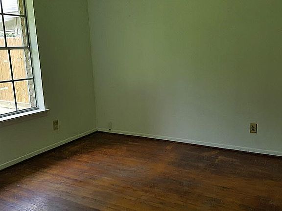 4th image of 7338 Avenue J