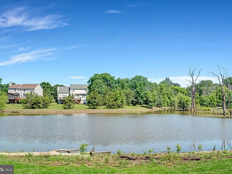 8628 Ellesmere Way — Photo 43