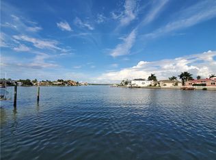 123 Yacht Club Cir, North Redington Beach, FL 33708