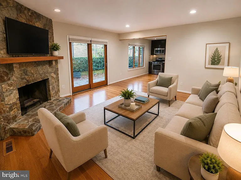 3615 Devilwood Ct — Photo 4