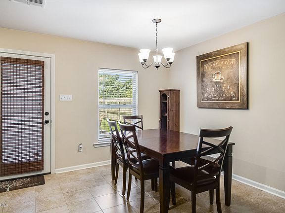 4th image of 226 Marston House Dr