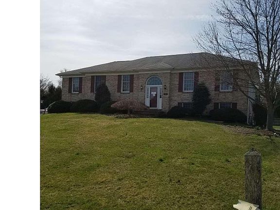 3rd image of 132 Honora Dr
