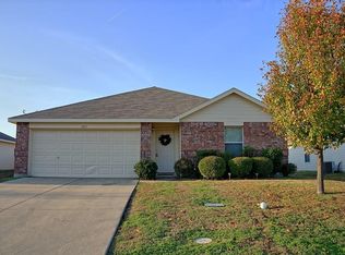 1811 Brookwood Dr, Terrell, TX 75160