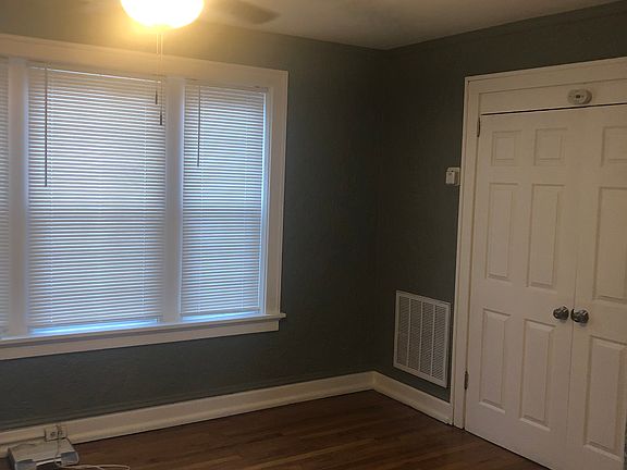3rd image of 4219 Ellenwood Ave APT 201