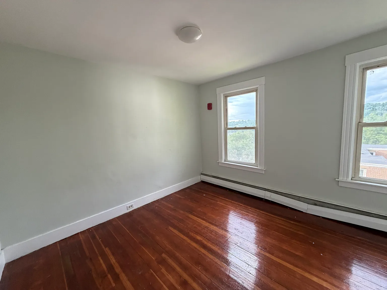 2 bed, 800 sqft, $1,650 — Photo 2