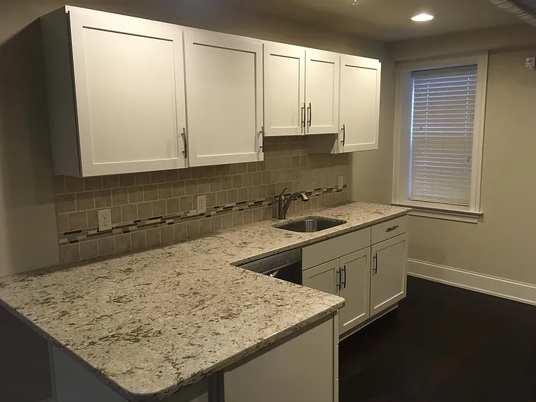 221 E King St #2 — Photo 8