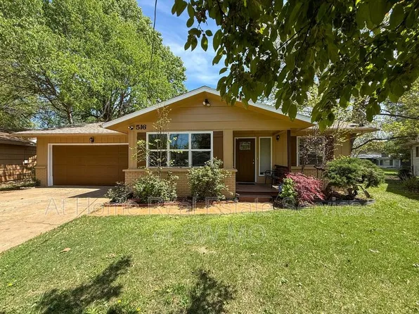516 E Stanford St, Springfield, MO 65807