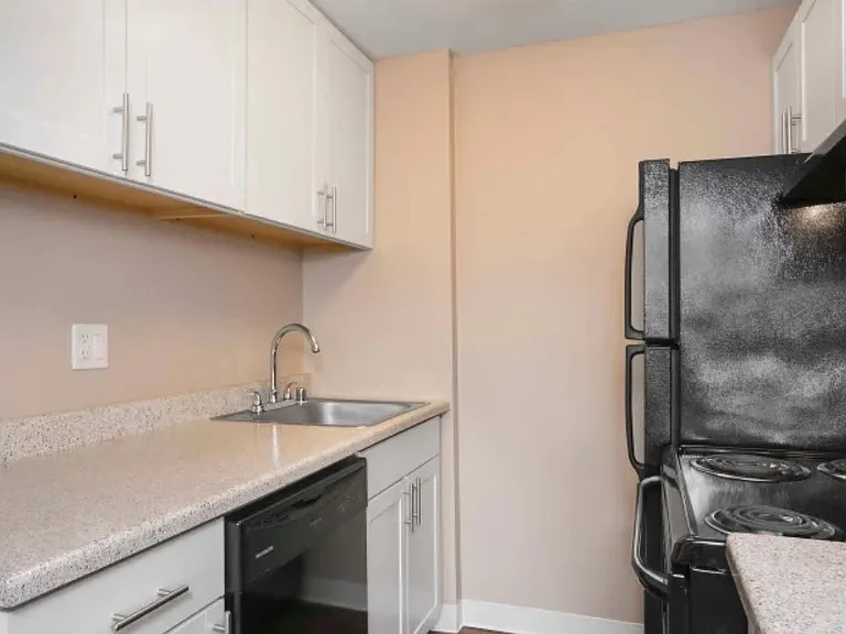 The Heights At Sheridan (Bayview Apts) — Photo 1