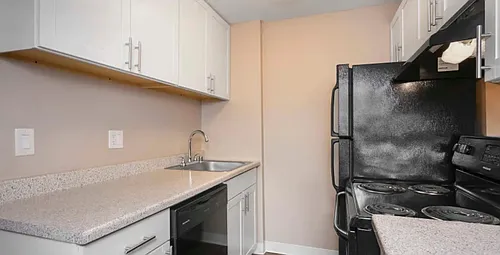 The Heights At Sheridan (Bayview Apts) Photo 1