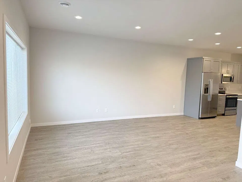 Valley View Town Homes Living