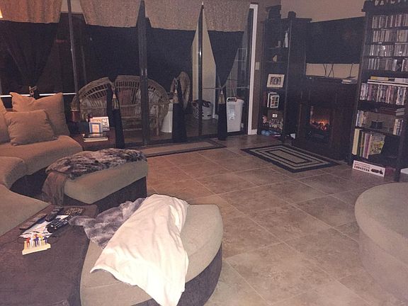 3rd image of 1117 SE Menores Ave
