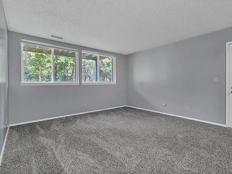 One & Two Bedroom Apartments For Rent