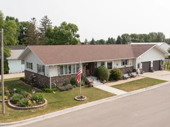 524 S Railway St, Mahnomen, MN 56557